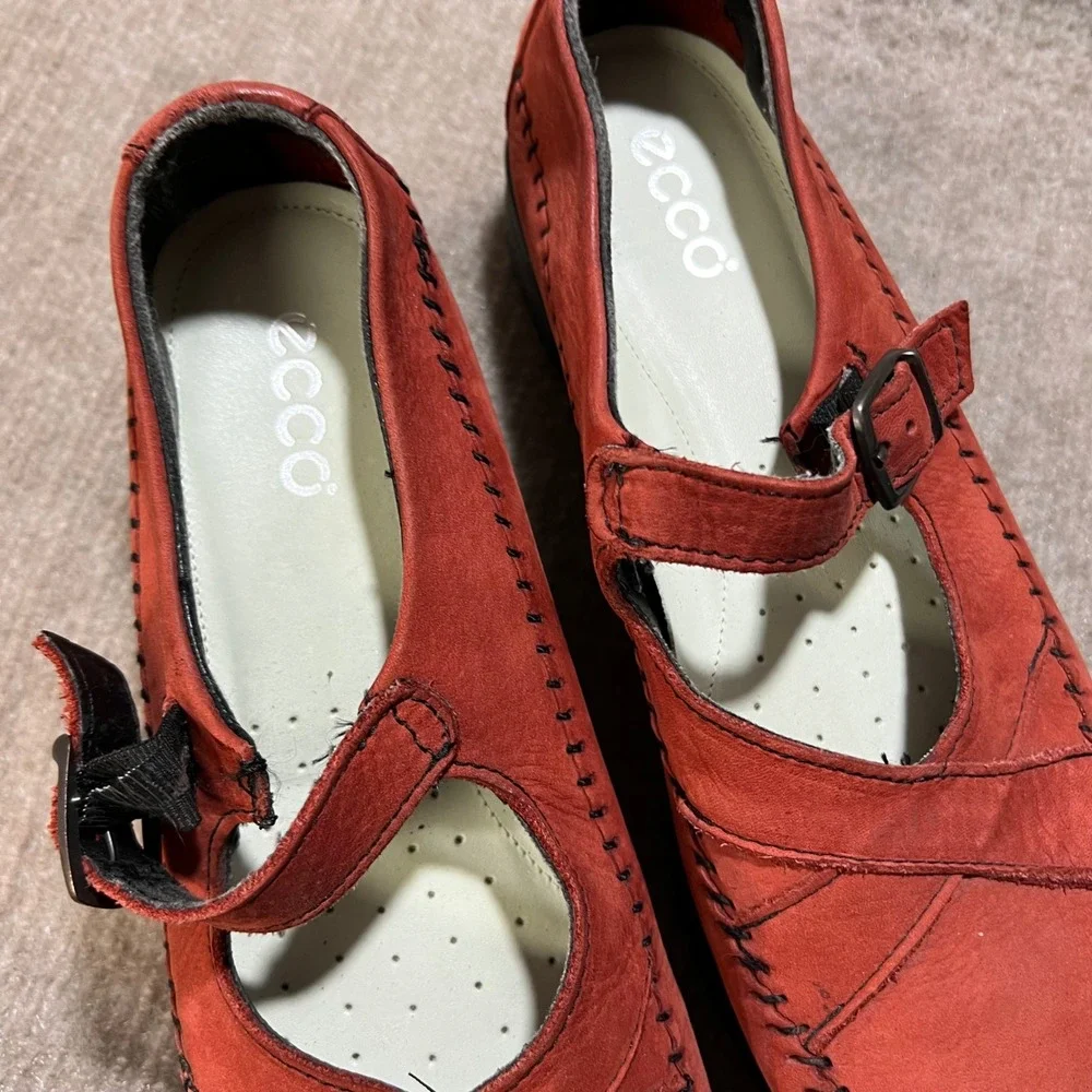 ECCO Women's 11 Red Suede Mary Jane Comfort Shoes Style 143551 Slip-On Flats‎